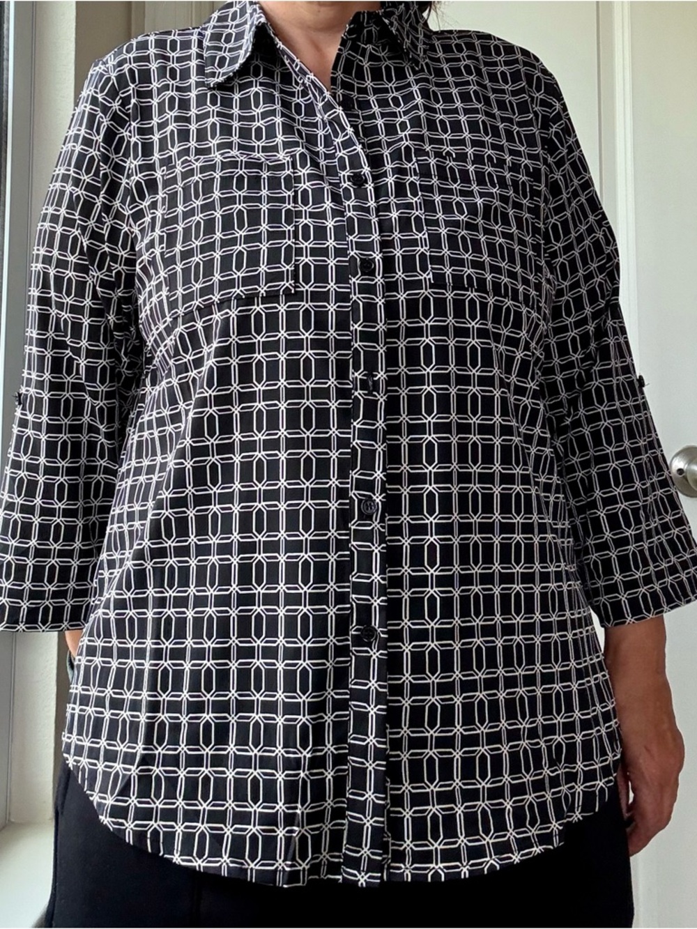 NY Collection Black Button-Front Geometric Print Shirt